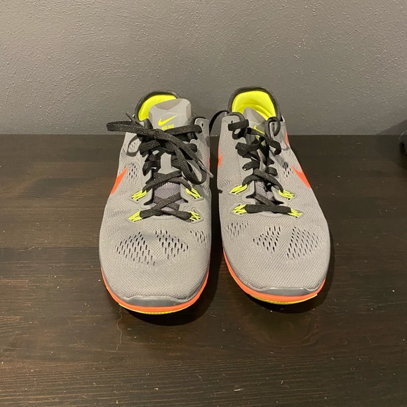 Women’s Nike Free TR Fit 5 - size 8.5 - Picture 3 of 4